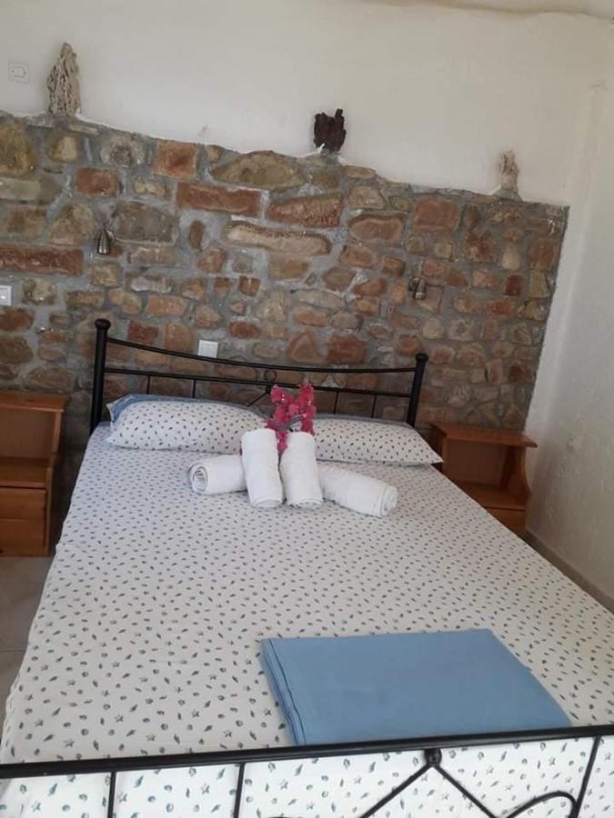 Giota & Antonia Apartments Koróni Extérieur photo